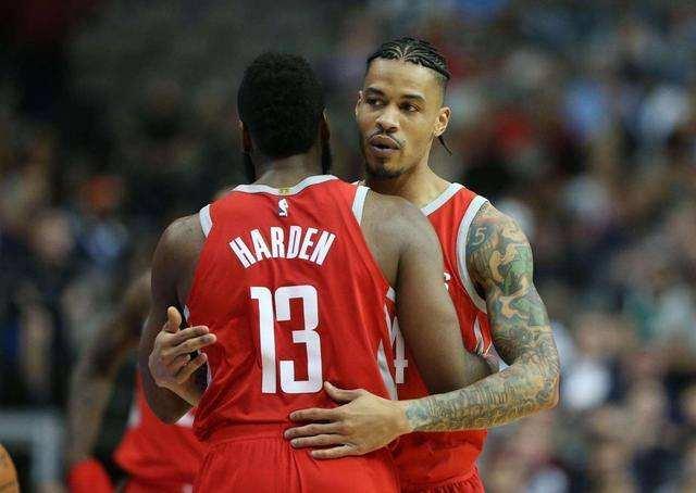 由本泽马在 由本泽马在